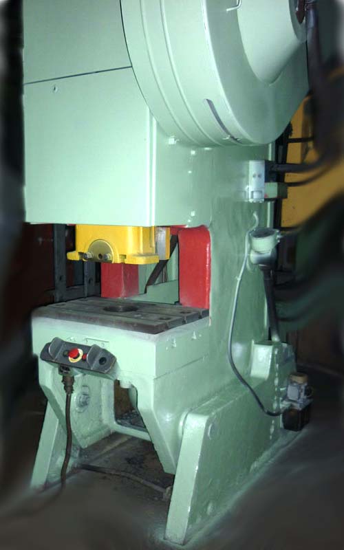 КД2328 Загальний вигляд  кривошипного открытого наклоняемого пресса